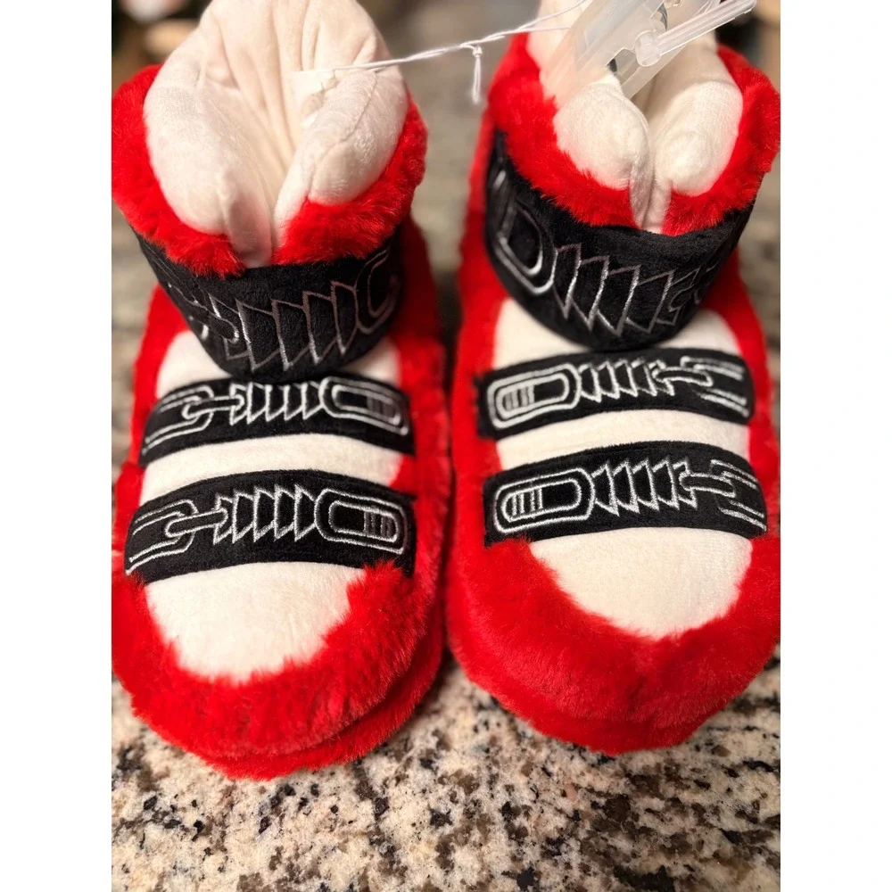 Boys‎ Red White Faux Fur Boot Slippers Space Snow Style Size 13/1
